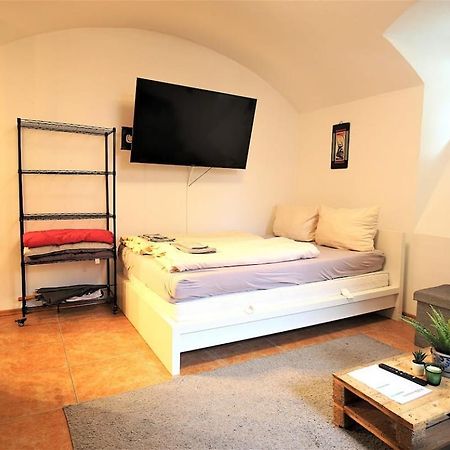 Fully Equipped Apartment Near Main Station Würzburg Buitenkant foto