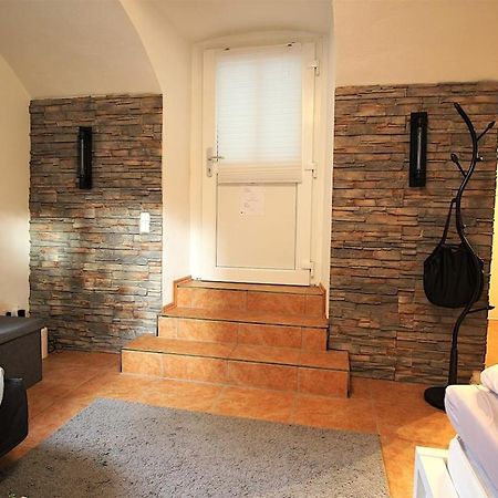 Fully Equipped Apartment Near Main Station Würzburg Buitenkant foto