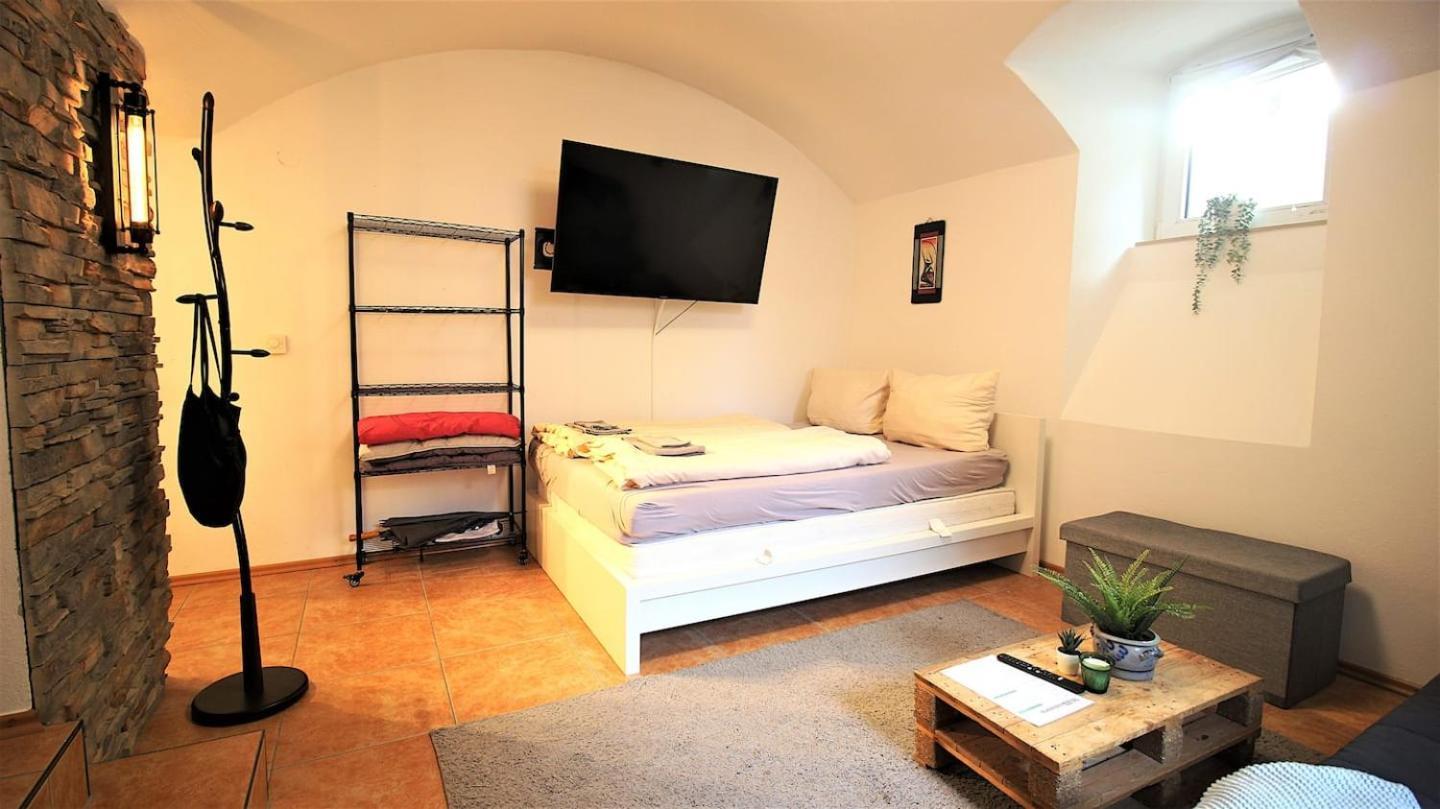 Fully Equipped Apartment Near Main Station Würzburg Buitenkant foto