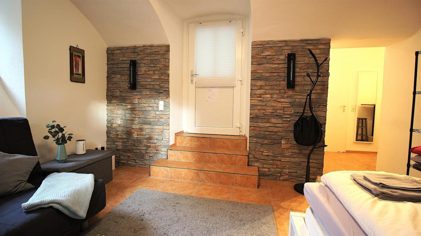 Fully Equipped Apartment Near Main Station Würzburg Buitenkant foto